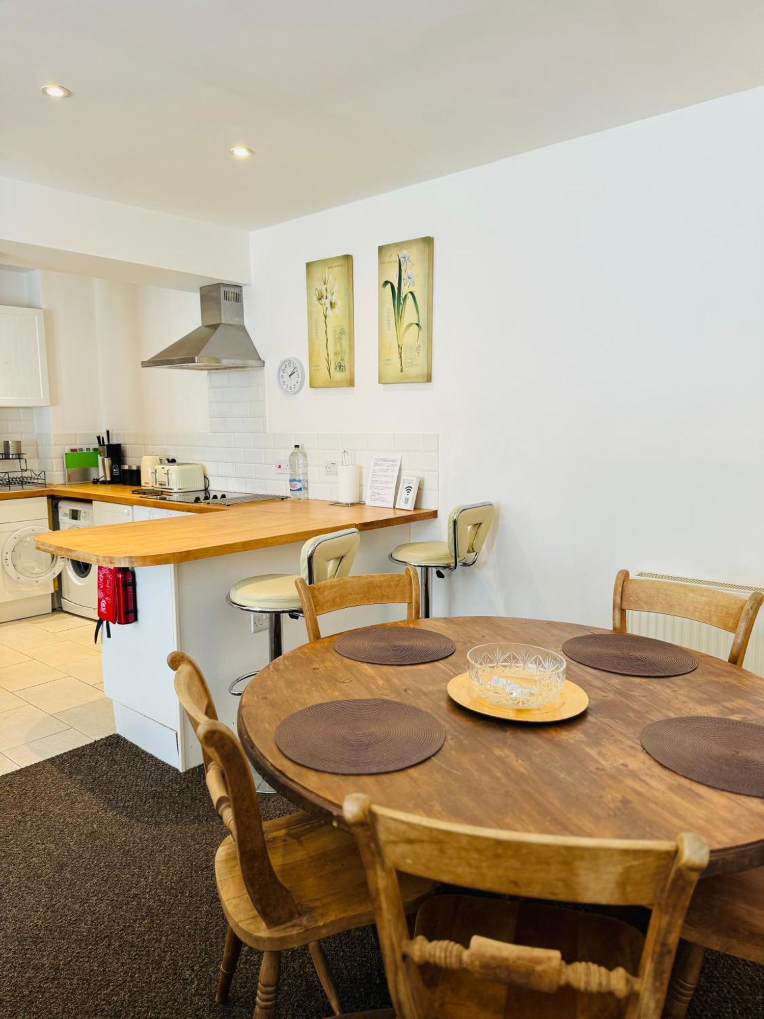 Modern House In Central St Leonards 헤이스팅스 외부 사진